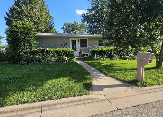 Property at 213 E Birch St, Lancaster, WI 53813, 3 beds, 1.5 baths