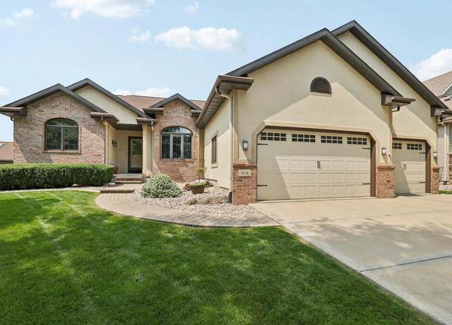Property at 914 Countryside Xing, Waunakee, WI 53597, 4 beds, 3 baths