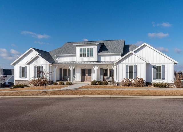 Property at 2405 Kilarney Way, Waunakee, WI 53597, 6 beds, 5.5 baths