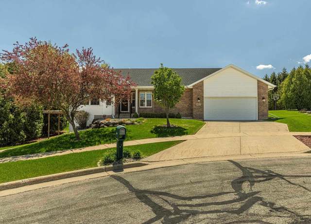 Property at 1010 N 2nd St, Monroe, WI 53566, 3 beds, 3 baths