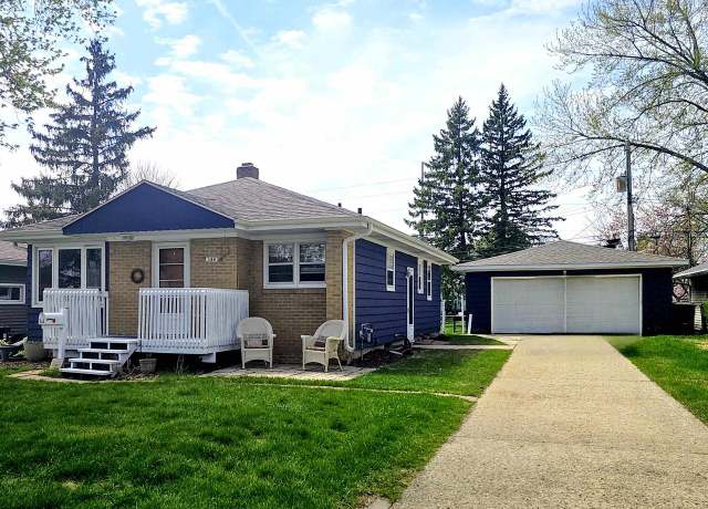 Property at 164 Jackson St, Sun Prairie, WI 53590, 3 beds, 2 baths
