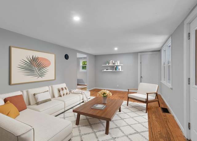 Property at 1902 Heath Ave, Madison, WI 53704, 2 beds, 1 bath