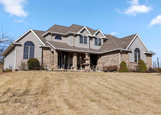 Property at W9629 Breidsan Hill Dr, Whitewater, WI 53190, 4 beds, 3.5 baths
