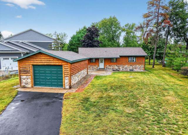Property at 928 Essex Ct, Nekoosa, WI 54457, 3 beds, 2 baths