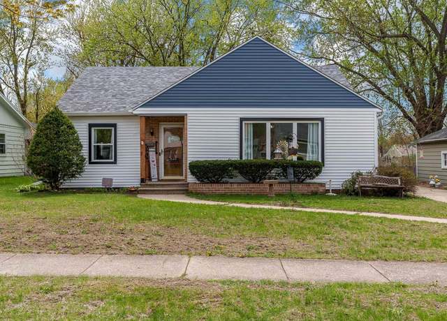 Property at 1544 Vernon Ave, Beloit, WI 53511, 2 beds, 2 baths