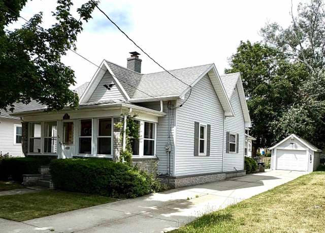 Property at 736 Garfield Ave, Beloit, WI 53511, 2 beds, 1 bath