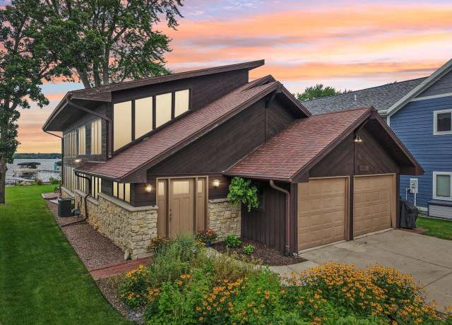 Property at 5006 Card Ave, Mcfarland, WI 53558, 3 beds, 3 baths