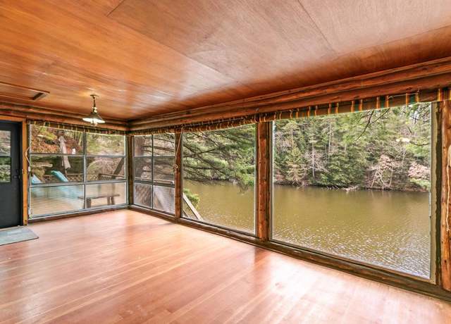 Property at E10273 Xanadu Rd, Wisconsin Dells, WI 53965, 3 beds, 2.5 baths