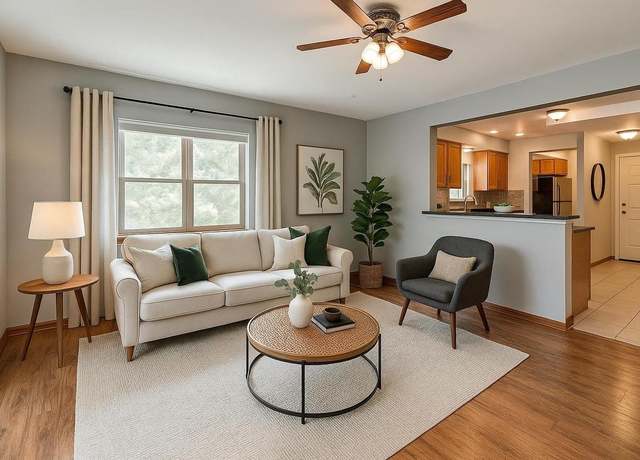 Property at 555 Kelvington Dr #4, Sun Prairie, WI 53590, 3 beds, 3 baths