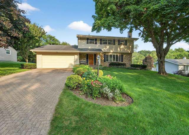 Property at 414 Melody Ln, Verona, WI 53593, 3 beds, 2.5 baths