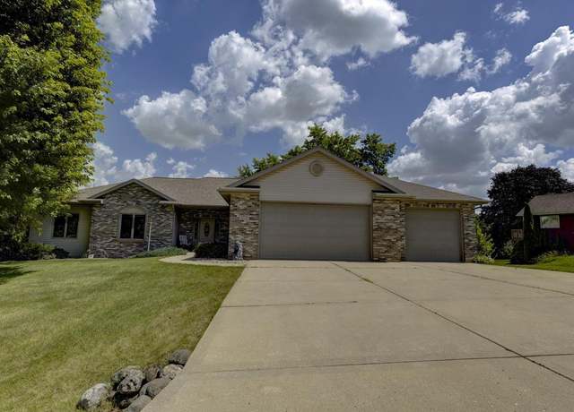 Property at 2754 Star Crest Trl, Sun Prairie, WI 53590, 5 beds, 3.5 baths