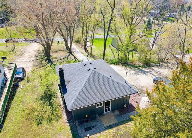 Property at N6444 Anderson Dr, Delavan, WI 53115, 2 beds, 1 bath