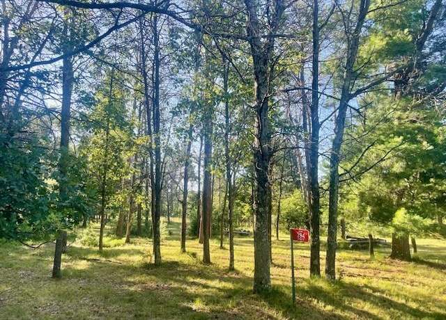 Property at 394 Leeds Ct, Nekoosa, WI 54457