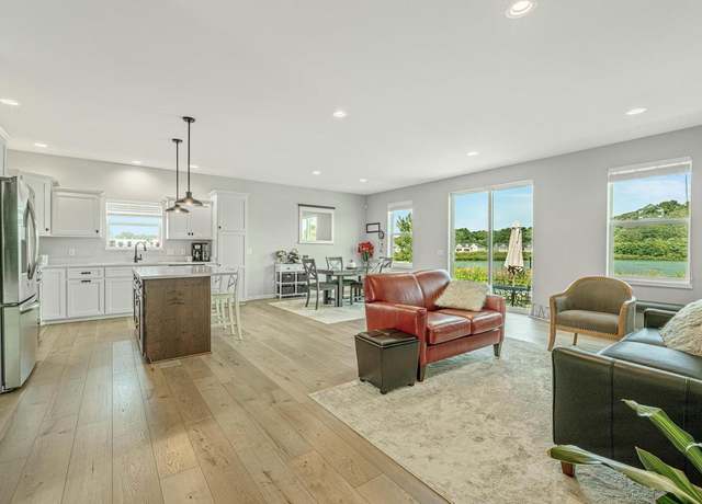 Property at 2006 Autumn Lake Pkwy, Madison, WI 53718, 3 beds, 3 baths