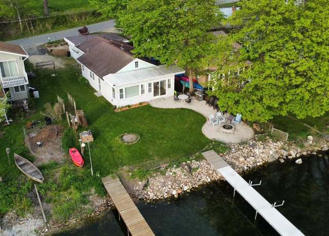 Property at 3089 Sunnyside St, Stoughton, WI 53589, 3 beds, 2 baths