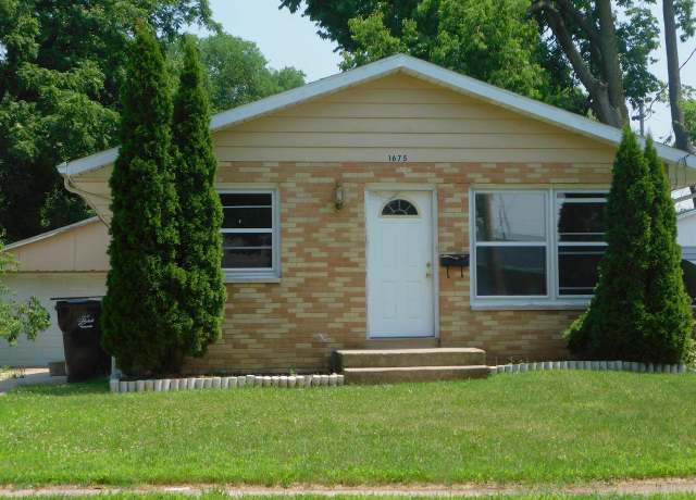 Property at 1675 Sheridan Ave, Beloit, WI 53511, 3 beds, 1 bath