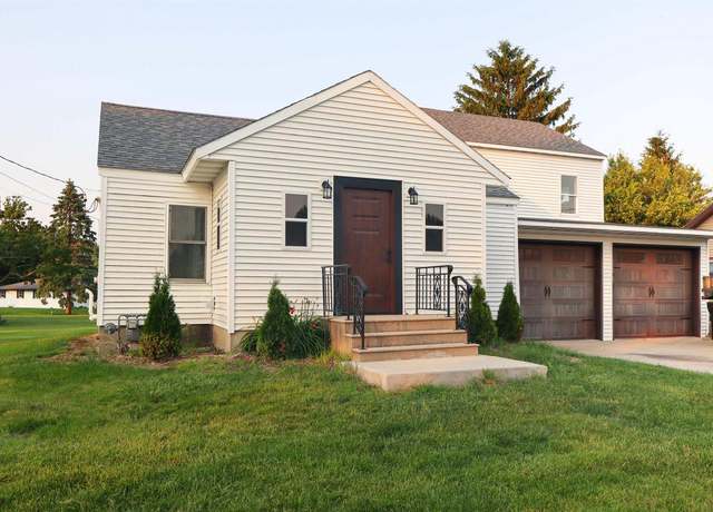 Property at 507 Janesville St, Oregon, WI 53575, 3 beds, 2 baths