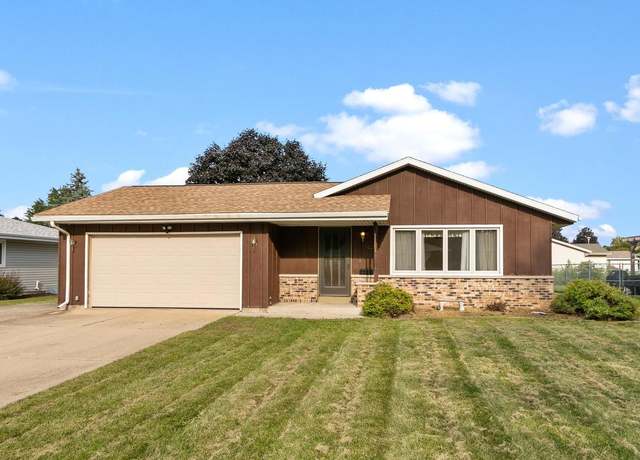Property at 2203 S Arch St, Janesville, WI 53546, 3 beds, 1.5 baths