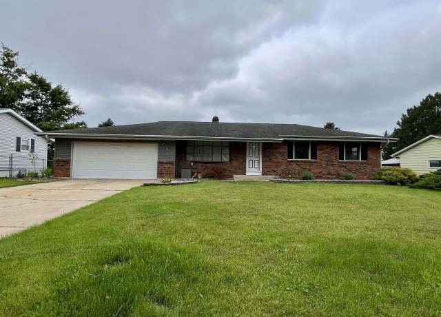 Property at 209 Westridge Rd, Janesville, WI 53548, 4 beds, 2.5 baths