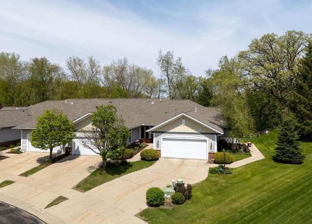 Property at 1111 Virgin Lake Dr, Stoughton, WI 53589, 3 beds, 2.5 baths