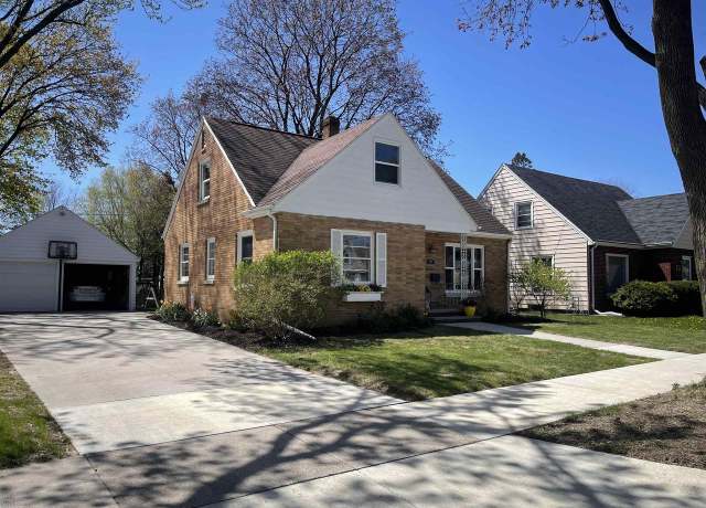 Property at 501 E Alice St, Appleton, WI 54911, 3 beds, 1.5 baths