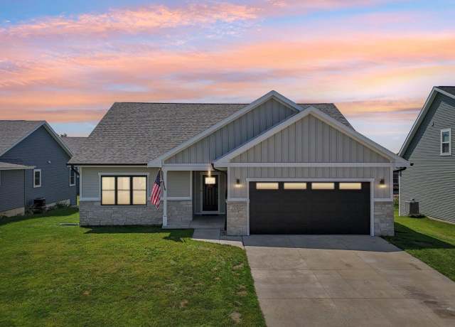 Property at 2301 Valberg Dr, Stoughton, WI 53589, 3 beds, 3 baths