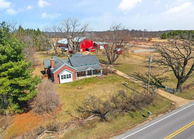 Property at 6112 County Road A, Brooklyn, WI 53521, 3 beds, 2 baths