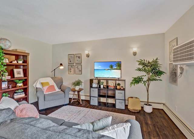 Property at 1652 Norman Way #2, Madison, WI 53705, 2 beds, 1 bath