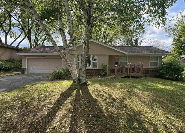Property at 4506 Northview Dr, Madison, WI 53704, 3 beds, 2 baths
