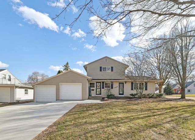 Property at 2006 19th St, Monroe, WI 53566, 5 beds, 2.5 baths