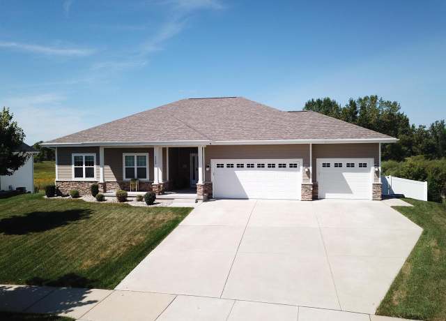 Property at 4399 Eagle Ridge Ln, Windsor, WI 53598, 4 beds, 3 baths