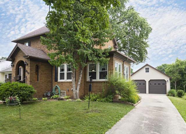 Property at 610 Short St, Fort Atkinson, WI 53538, 3 beds, 2.5 baths