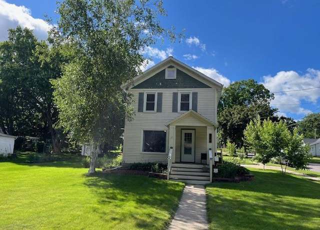 Property at 804 S Lewis St, Columbus, WI 53925, 2 beds, 2 baths