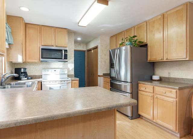 Property at 1515 Hackett St, Beloit, WI 53511, 2 beds, 2 baths