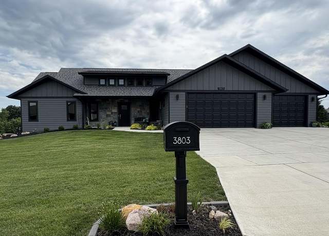 Property at 3803 Falcon Ridge Dr, Janesville, WI 53548, 3 beds, 2.5 baths