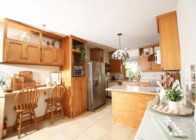 Property at W8569 County Rd W, Beaver Dam, WI 53916, 3 beds, 2 baths