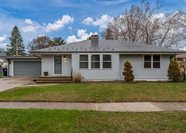 Property at 1638 Campus Dr, Beloit, WI 53511, 3 beds, 2 baths