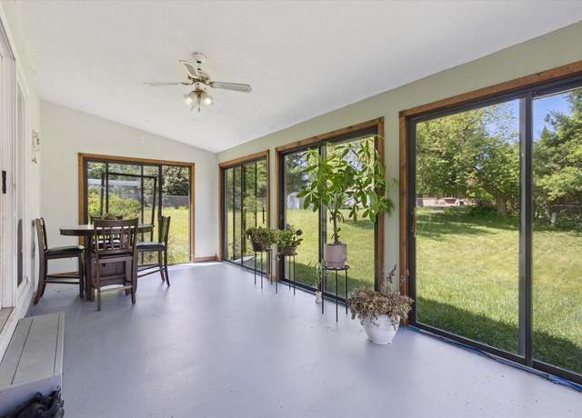 Property at 1215 Royal Oaks Dr, Janesville, WI 53548, 4 beds, 2.5 baths