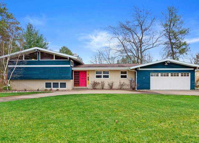Property at 865 Richmond Way, Nekoosa, WI 54457, 4 beds, 2.5 baths