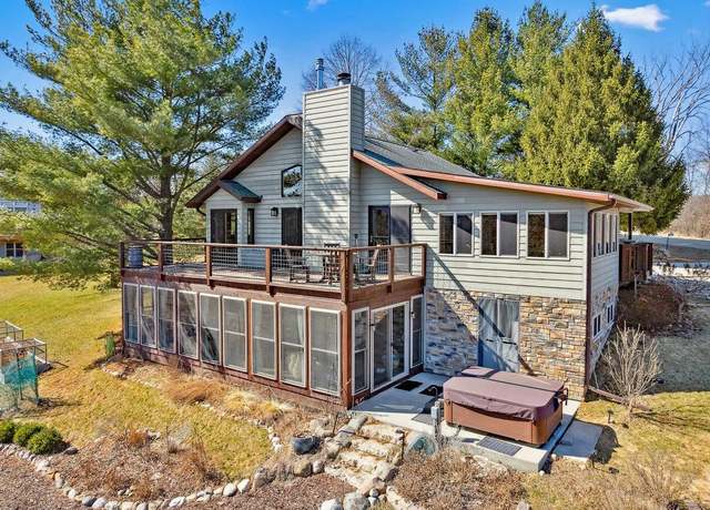 Property at E2573 Leider Ln, La Valle, WI 53941, 3 beds, 2 baths