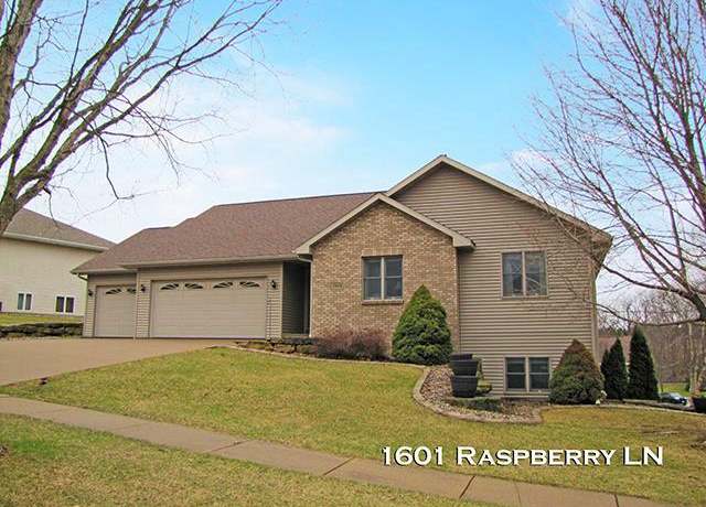 Property at 1601 Raspberry Ln, Mount Horeb, WI 53572, 5 beds, 3 baths