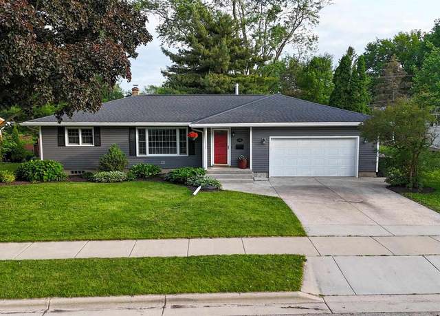 Property at 143 W Goodland St, Sun Prairie, WI 53590, 3 beds, 1.5 baths