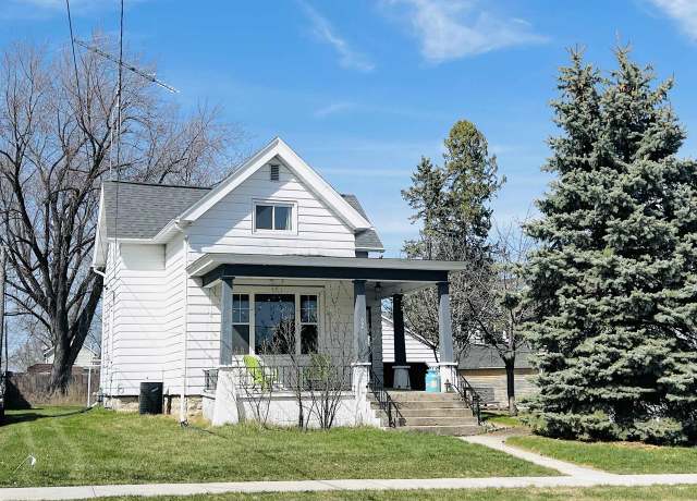 Property at 504 W 3rd St, Beaver Dam, WI 53916, 4 beds, 1.5 baths