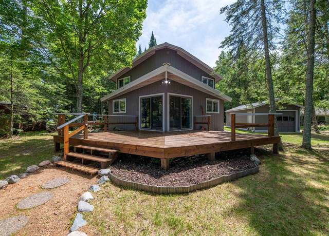 Property at 979 Bundo Rd, Three Lakes, WI 54562, 4 beds, 2 baths