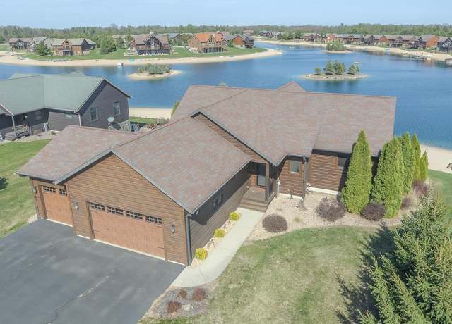 Property at N8104 15th Ave, New Lisbon, WI 53950, 3 beds, 2.5 baths