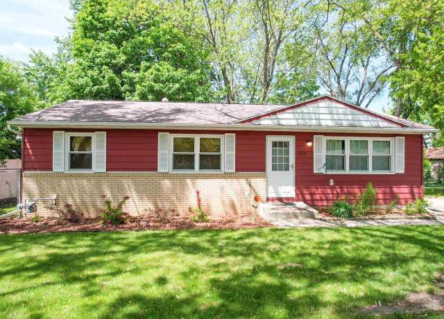 Property at 2508 Robinson Dr, Beloit, WI 53511, 3 beds, 1.5 baths
