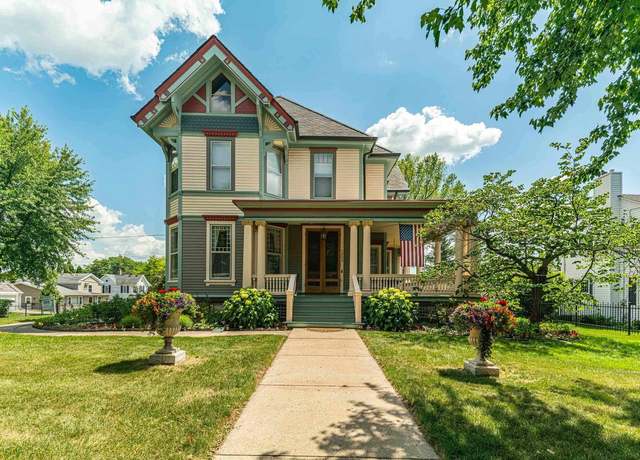 Property at 1222 11th St, Monroe, WI 53566, 5 beds, 4.5 baths