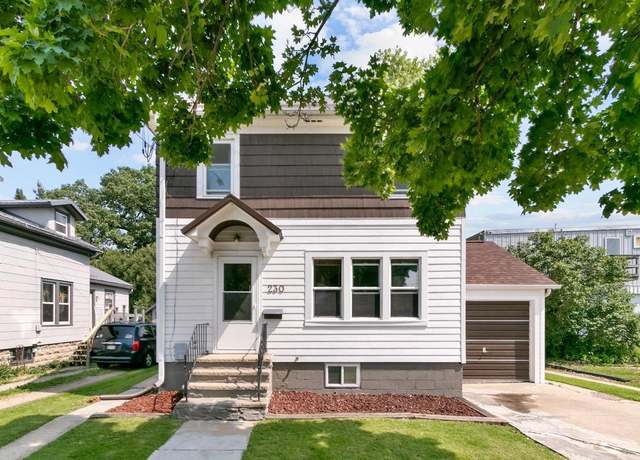 Property at 230 N Dickason Blvd, Columbus, WI 53925, 3 beds, 1 bath