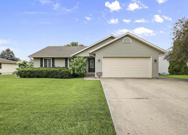 Property at 408 Kings Lynn Rd, Stoughton, WI 53589, 4 beds, 2 baths