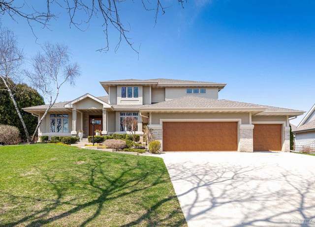Property at 806 Stagecoach Trl, Madison, WI 53717, 4 beds, 3.5 baths